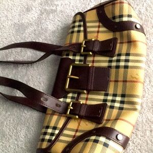 Authentic BURBERRY  Shoulder Bag.